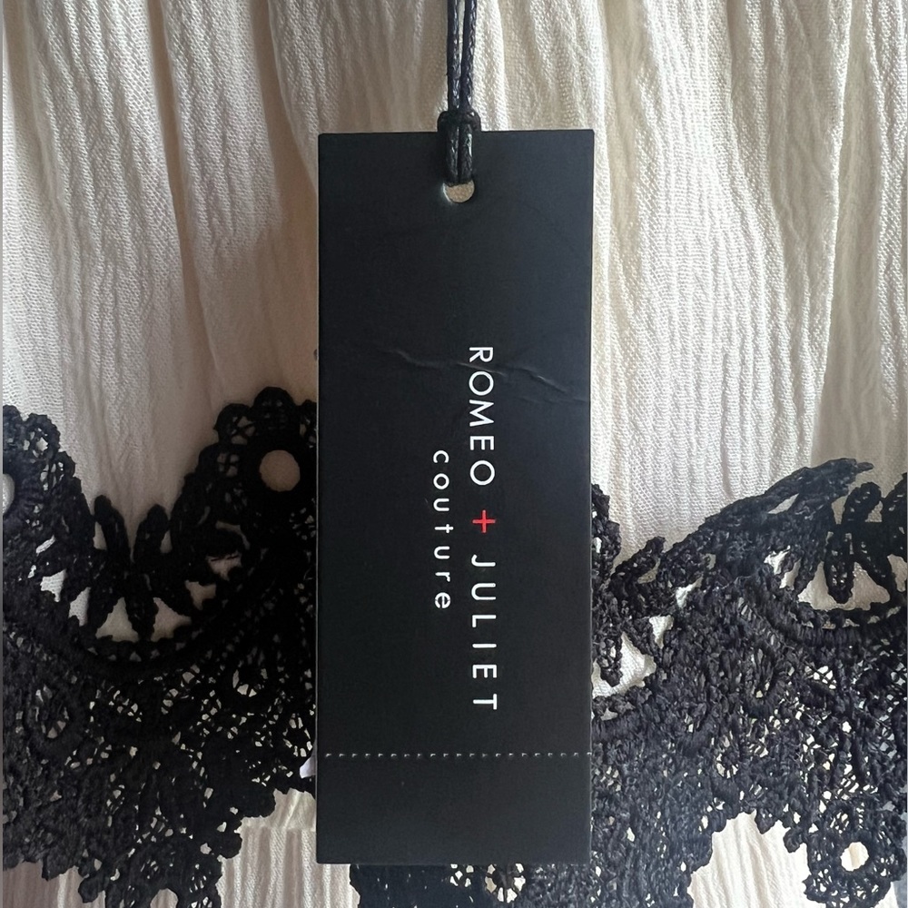 ROMEO + JULIET  COUTURE NWT  Off Shoulder Maxi Dress - Picture 8 of 12